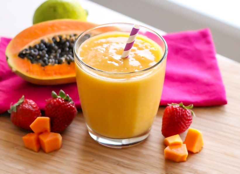 rehydrating-strawberry-papaya-smoothie-2